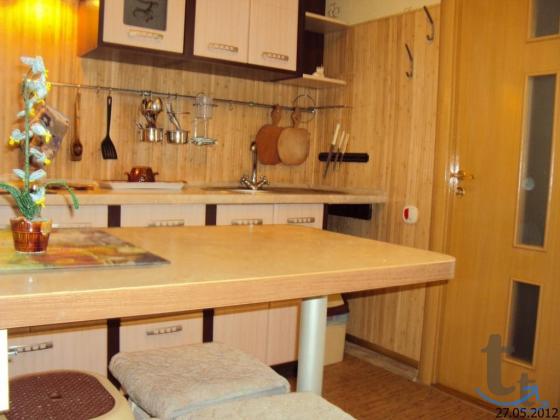 1 -к. квартира в аренду, 25 м2, 1 /2 эт. в Ялте