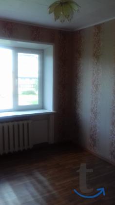 Комната в 8 -к. квартире, 12 м2, 3 /5 эт. в Пскове