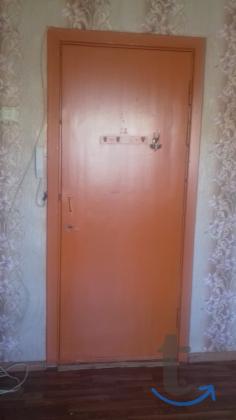 Комната в 8 -к. квартире, 12 м2, 3 /5 эт. в Пскове
