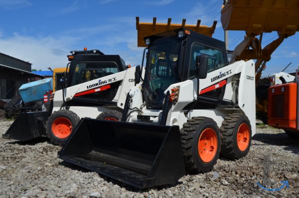 Объявление: Универсальный мини-погрузчик LOCKING CDM307 в наличии в Дербенте