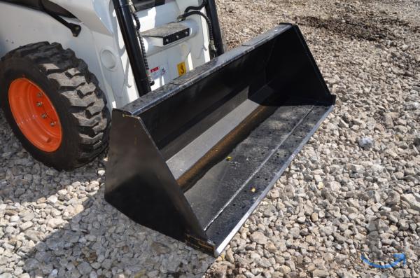 Объявление: Универсальный мини-погрузчик LOCKING CDM307 в наличии в Махачкале