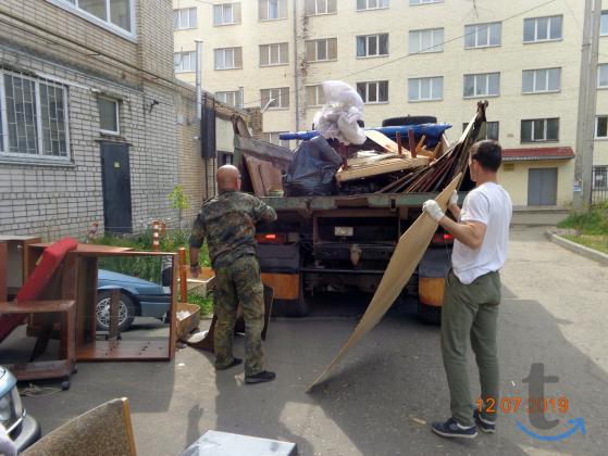Вывоз старой мебели, бытовой техники, мусора и хлама в Смоленске