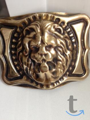 Пряжка бляха латунь 10*6 сантиметров винтаж в Челябинске