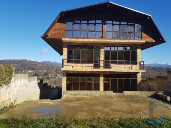 Дом , 450 м2 в Сочи