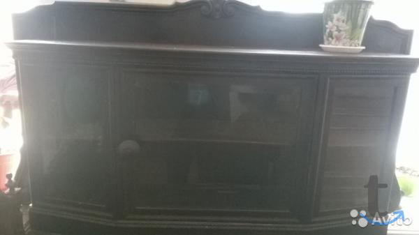 Антикварный навесной буфет в Рыбинске