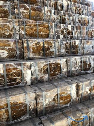 Объявление: колотый темный камень для стен фасада, забор и колонн в Сочи