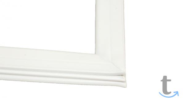 Уплотнитель на двери холодильника Атлант в паз в Малмыже