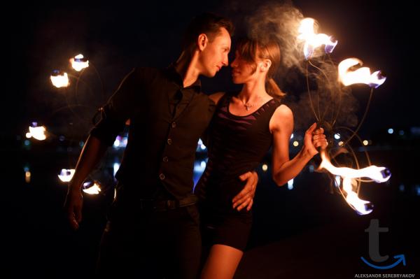 Огненно-пиротехническое шоу / Огненное сердце / Салют в Троицке