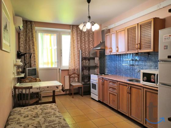 1 -к. квартира в аренду, 50 м2, 10 /17 эт. в Краснодаре
