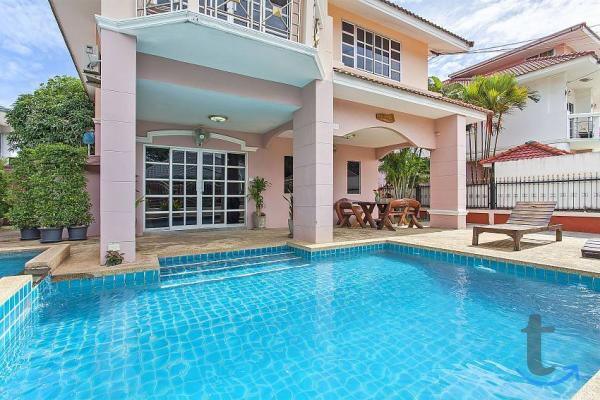 Аренда виллы 4 спальни. До пляжа Джомтьен 1 км в Санкт-Петербурге