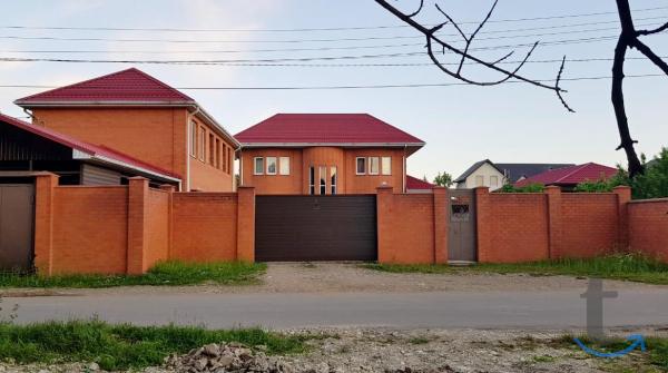 Дом , 284 м2 на участке 14 сот. в Джубге