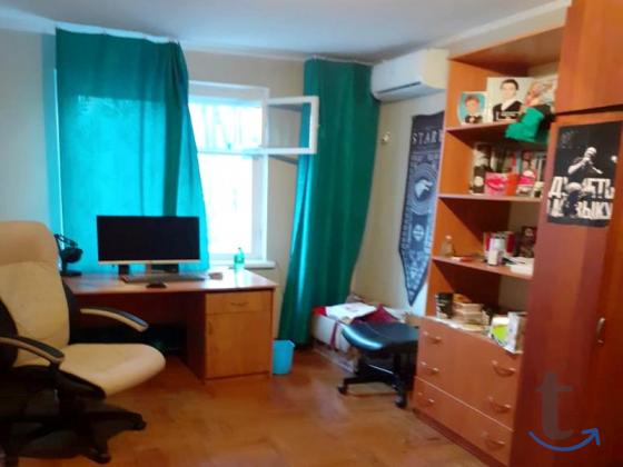 2 -к. квартира, 42 м2, 5 /5 эт. в Краснодаре