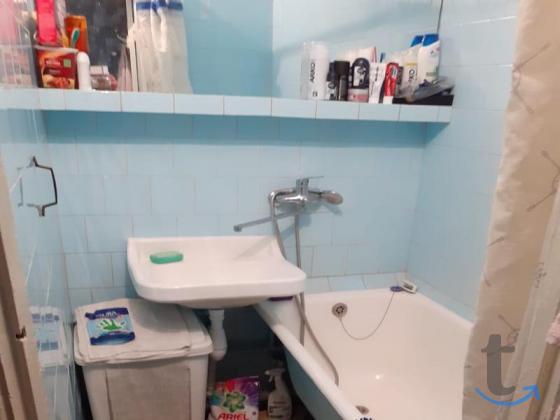2 -к. квартира, 42 м2, 5 /5 эт. в Краснодаре
