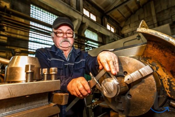 Требуется токарь по Металлообработке в Кирове