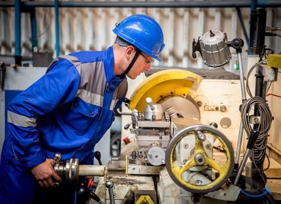 Токарь в Казани