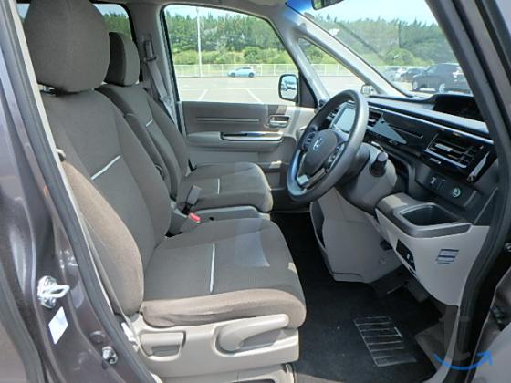 Honda Stepwgn , 2 015 год, 51 000 км, 1.5 л, вариатор в Чите