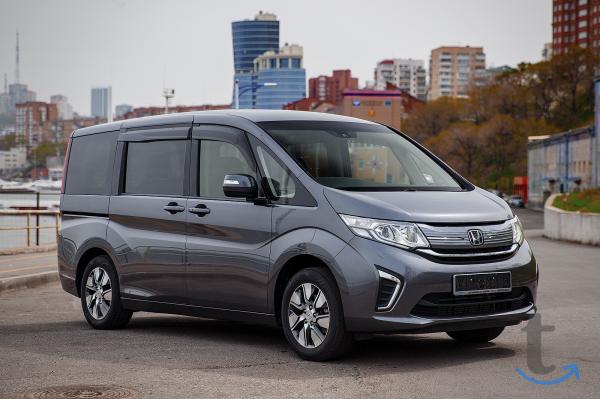 Honda Stepwgn , 2 015 год, 45 000 км, 1.5 л, вариатор в Южно-Сахалинске