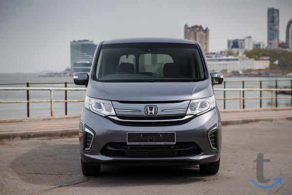 Honda Stepwgn , 2 015 год, 45 000 км, 1.5 л, вариатор в Южно-Сахалинске