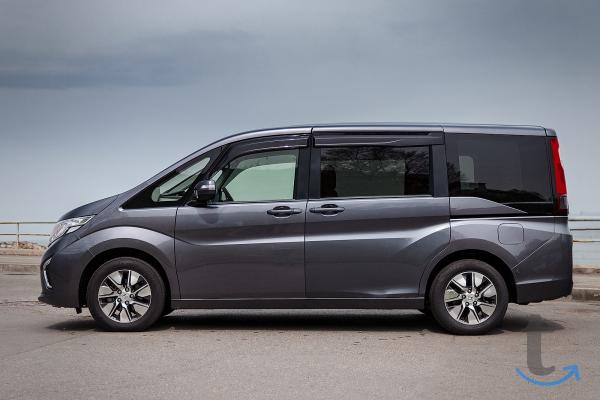 Honda Stepwgn , 2 015 год, 45 000 км, 1.5 л, вариатор в Южно-Сахалинске