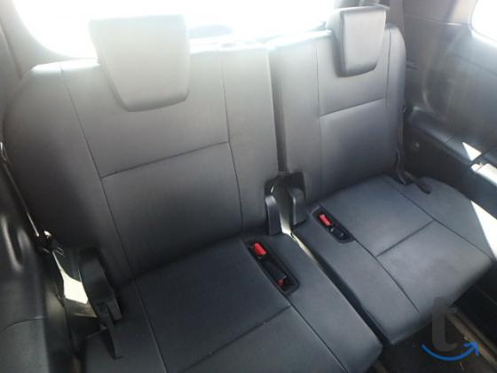 Toyota Esquire , 2 016 год, 60 000 км, 1.8 л, вариатор в Южно-Сахалинске
