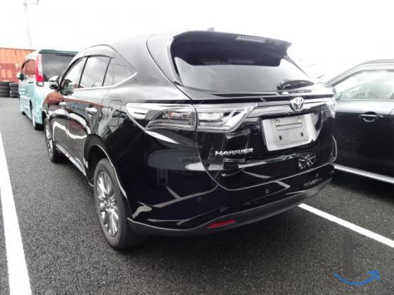 Toyota Harrier , 2 017 год, 60 000 км, 2.0 л, вариатор в Владивостоке