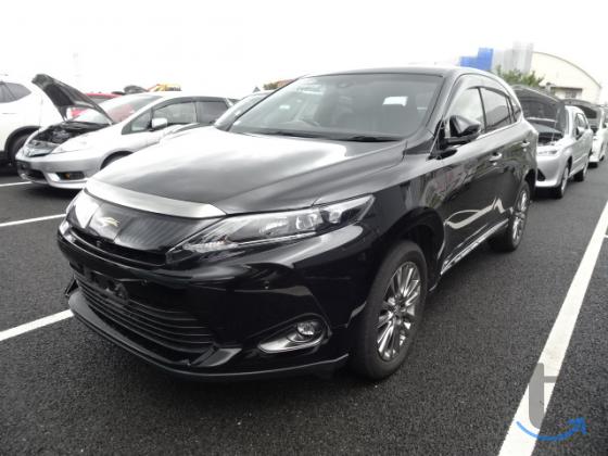 Toyota Harrier , 2 017 год, 60 000 км, 2.0 л, вариатор в Владивостоке