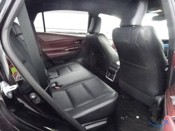Toyota Harrier , 2 017 год, 60 000 км, 2.0 л, вариатор в Владивостоке