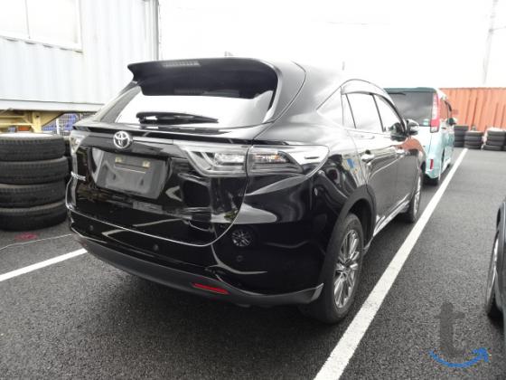 Toyota Harrier , 2 017 год, 60 000 км, 2.0 л, вариатор в Владивостоке