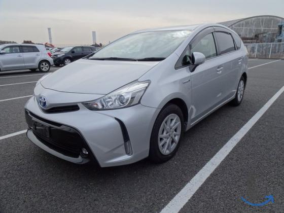 Toyota Prius Alpha , 2 014 год, 75 000 км, 1.0 л, вариатор в Владивостоке