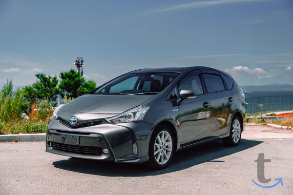 Toyota Prius Alpha , 2 014 год, 65 000 км, 1.8 л, вариатор в Красноярске