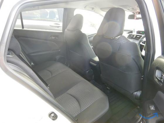 Toyota Prius , 2 017 год, 75 000 км, 1.8 л, вариатор в Чите