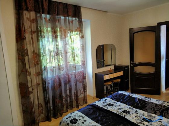 2 -к. квартира в аренду, 60 м2, 3 /5 эт. в Сочи