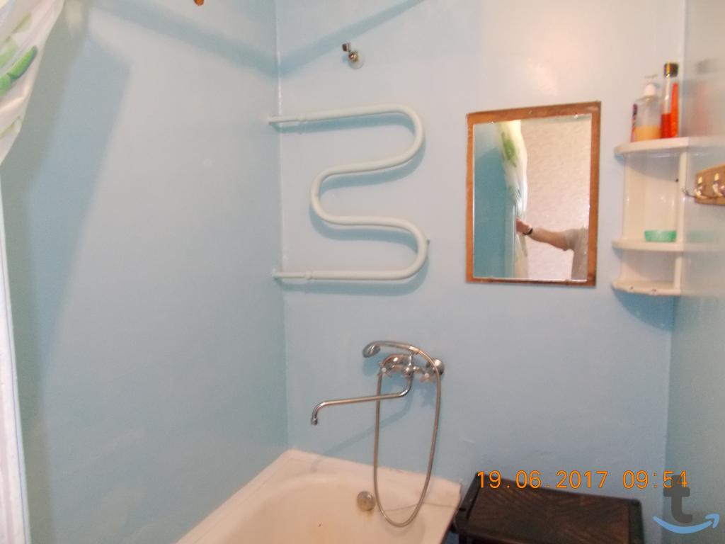 Комната в 3 -к. квартире в аренду, 72 м2, 5 /5 эт. в Гатчине