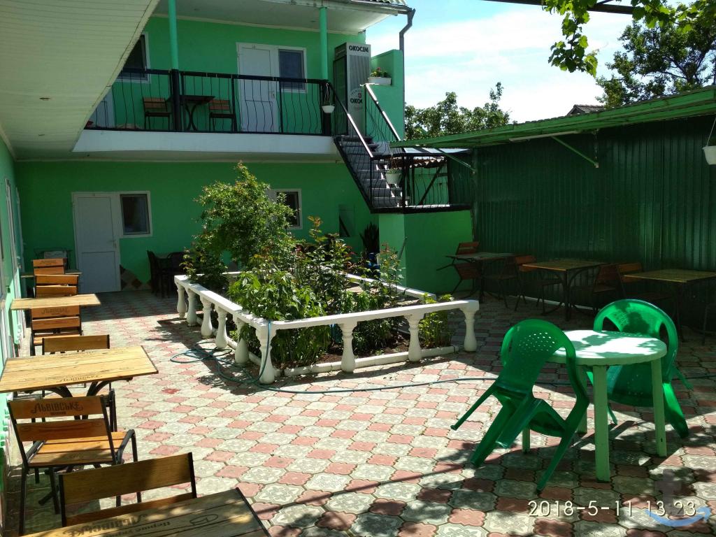 Комната в 3 -к. квартире в аренду, 185 м2, 2 /2 эт. в Феодосии