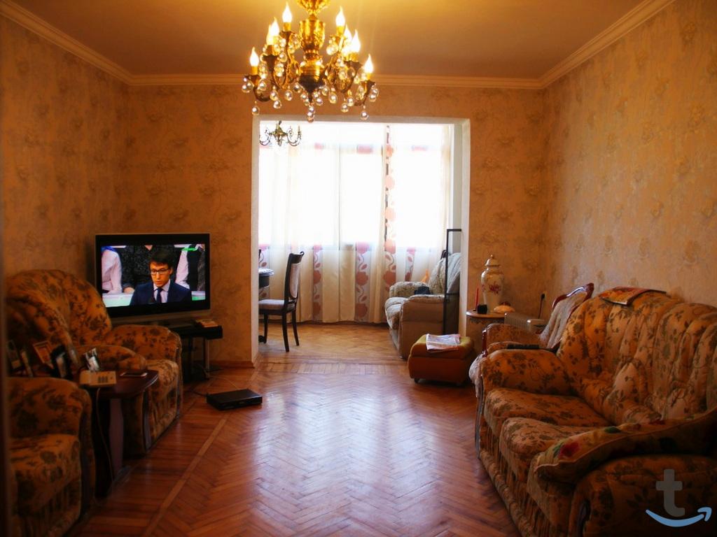 Квартира 2к в центре Сухум рядом с морем (Сухум, улица Лакоба, 114)