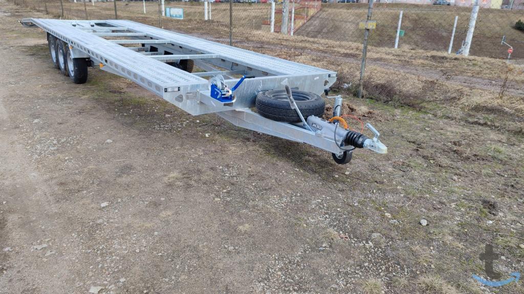 Прицеп автовоз 870210 трехосный на 2 авто до 3500кг. в Смоленске