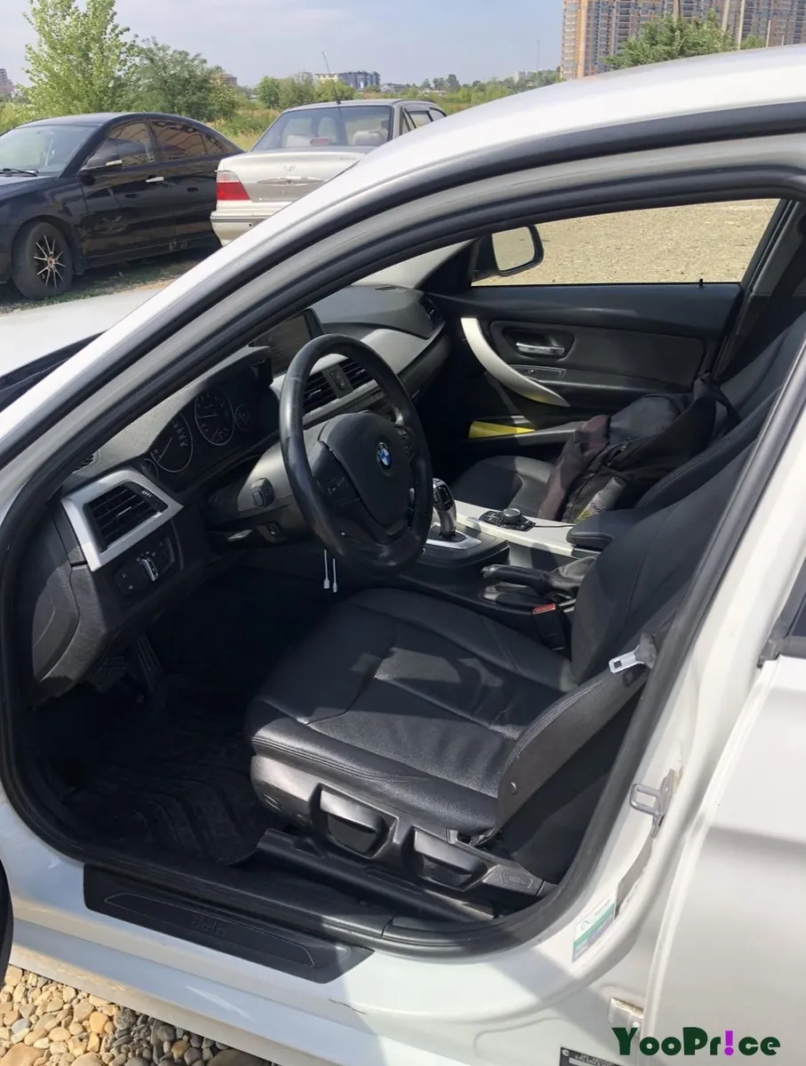 BMW, 3 серии, 2015 г, 190 000 км, 1.6 л, Автомат в Санкт-Петербурге